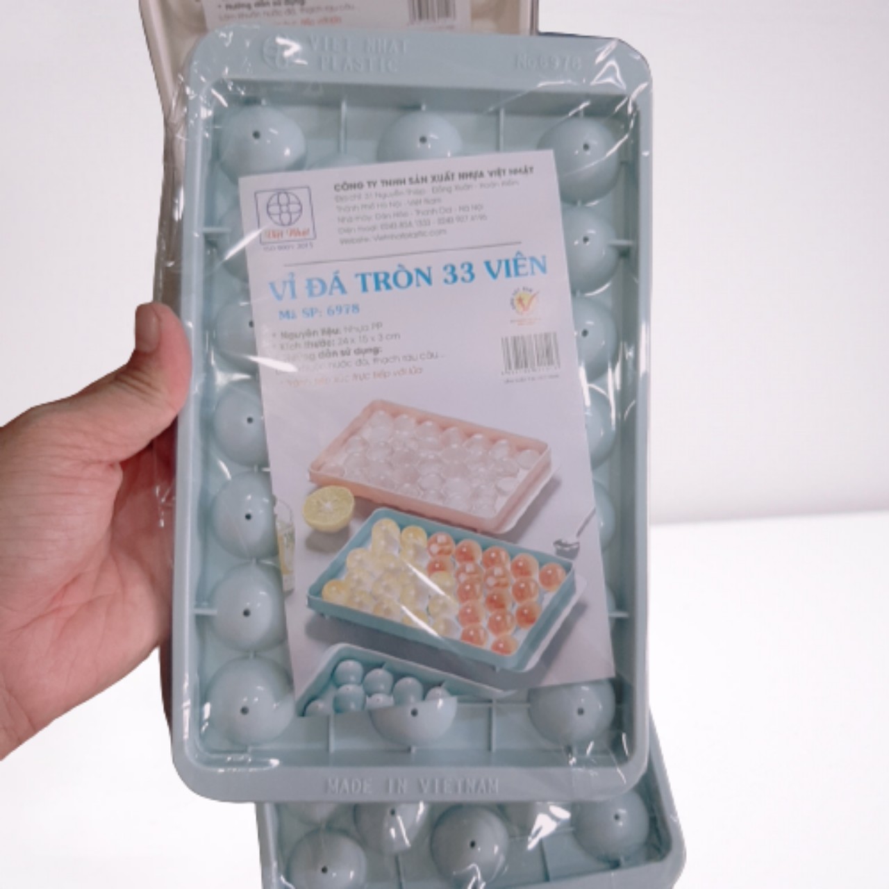 Vĩ đá tròn 33 viên co nắp dùng làm đá , rau câu ,thạch.......