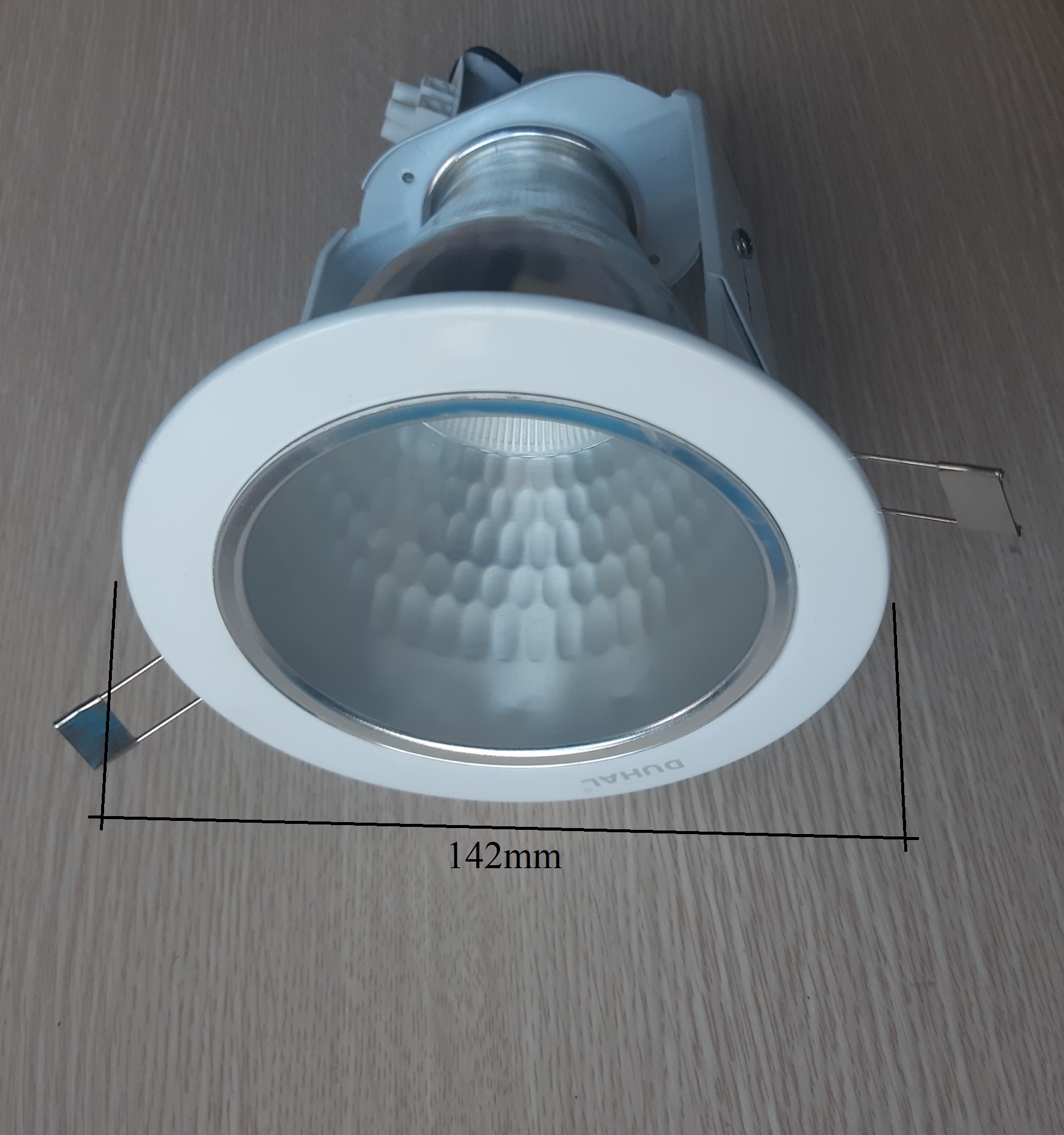 Đèn lon gắn nổi 105x127mm LGN 3.5 Duhal, Sơn đen, Sơn trắng, Đèn lon âm trần LGL3.5 lỗ khoét 105mm, Đèn lon âm trần LGL4 Lỗ khoét 125mm đuôi E27, Duhal