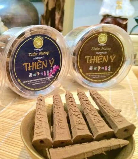 TRẦM THÁP LỤC TỰ tạo thác khói 20 viên (HỘP TRÒN 80gr)