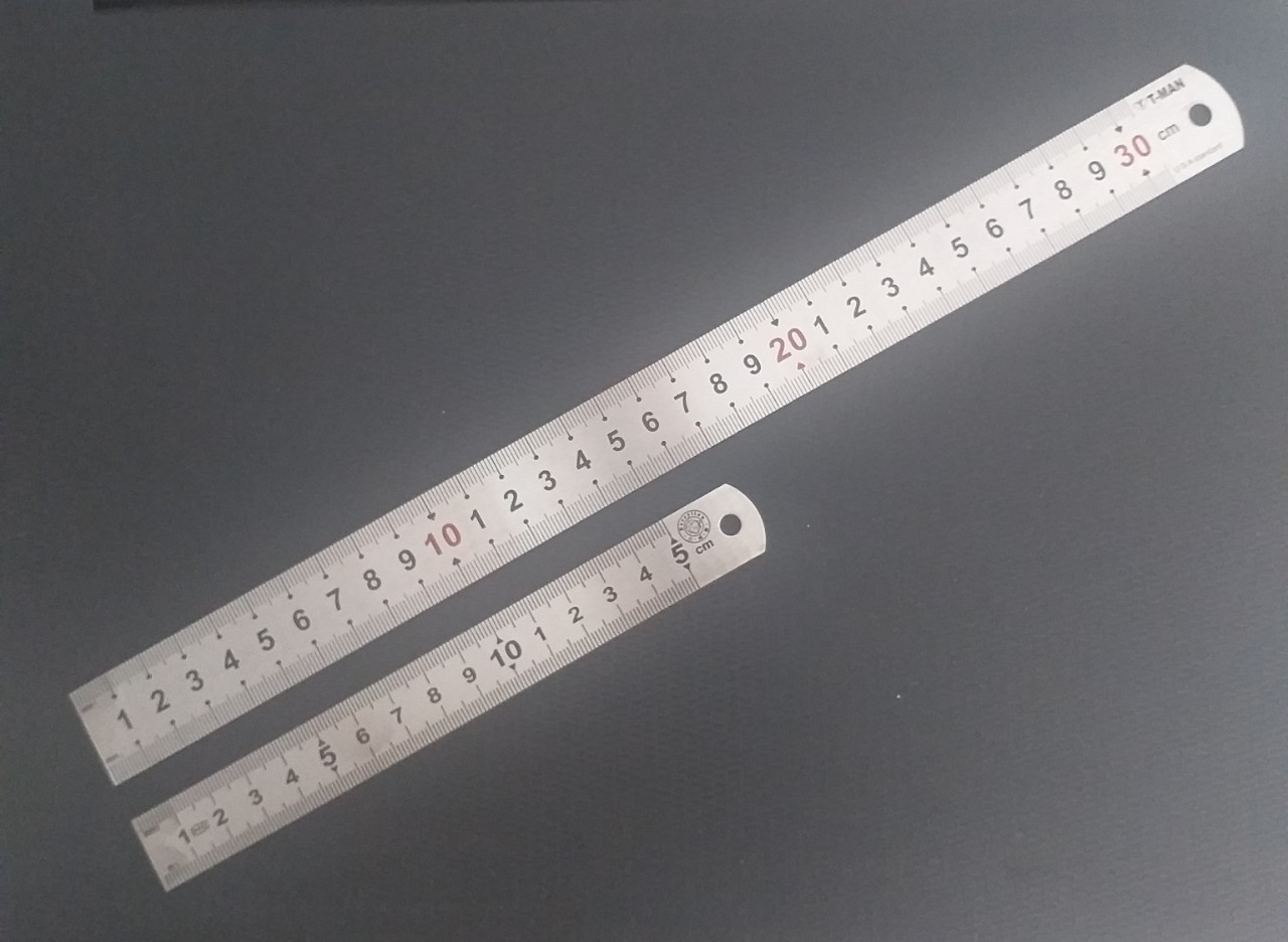 Thước kẻ sắt 30cm/15 cm
