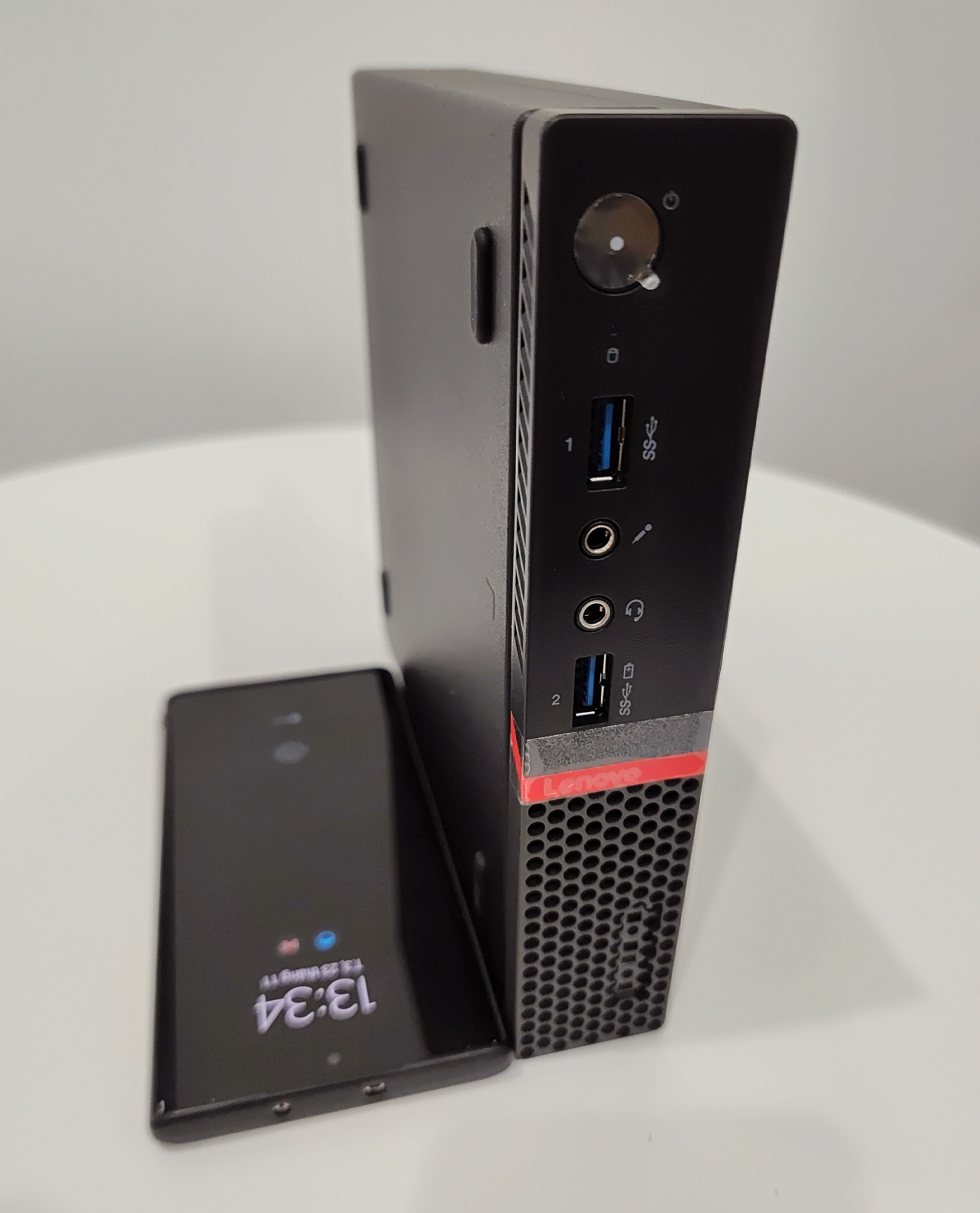 Máy tính mini pc lenovo m700 nhỏ gọn/i7 đời 8 es 8750h es/ram 8g/ssd 128g+320g hdd/máy đẹp new