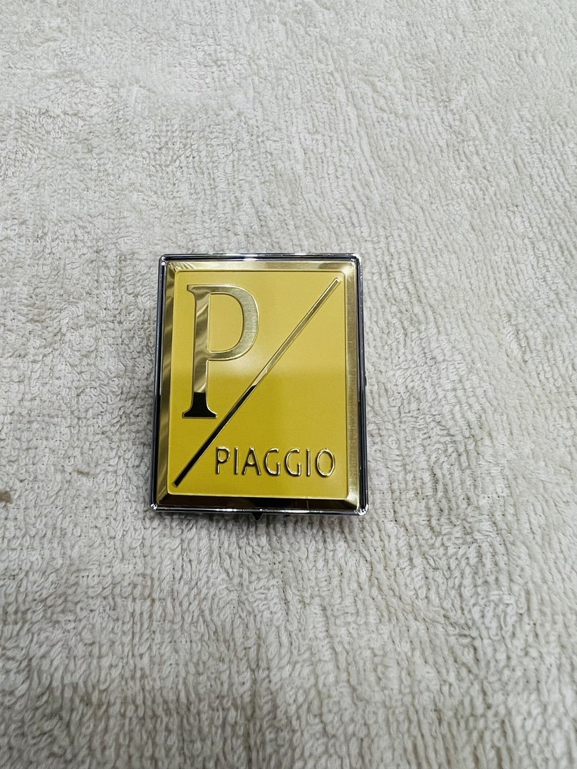Logo vespa piaggio màu vàng hàng zin cực đẹp