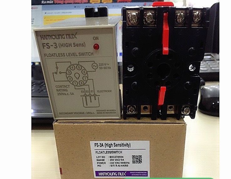 Bộ rờ le mực nước FS3A Hanyoung nux Hàn Quốc