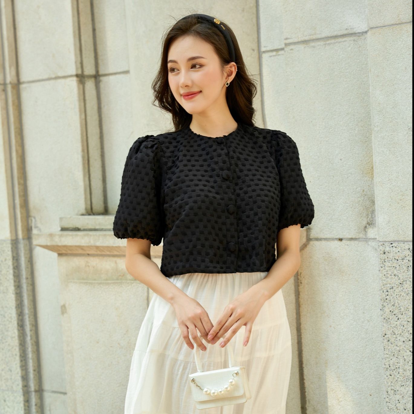 Olv - áo suzan top in black
