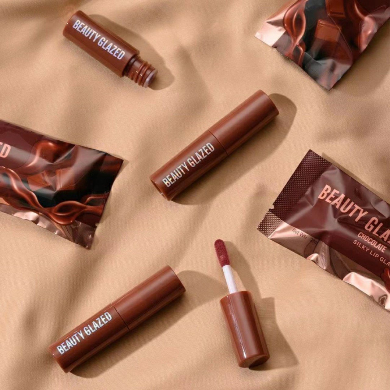Son kem lì màu mướt môi chocolate