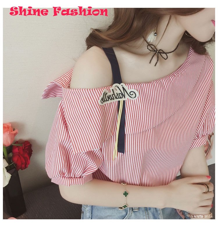 Áo kiểu nữ trễ vai dễ thương A04