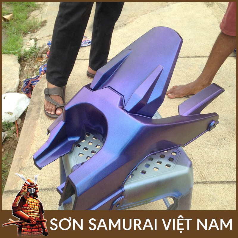 [COMBO] Sơn xịt Samurai màu Titan 3D Xanh Ánh Tím MỜ - T901 với chai phủ mờ 128A