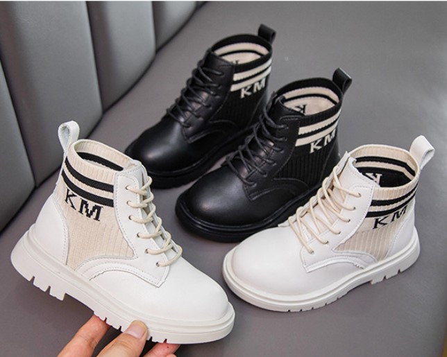 Boot da bé gái bé trai thiết kế chun cực đẹp da mềm đi êm chân giày cao cổ trẻ em dễ phối đồ mẫu mới 2020