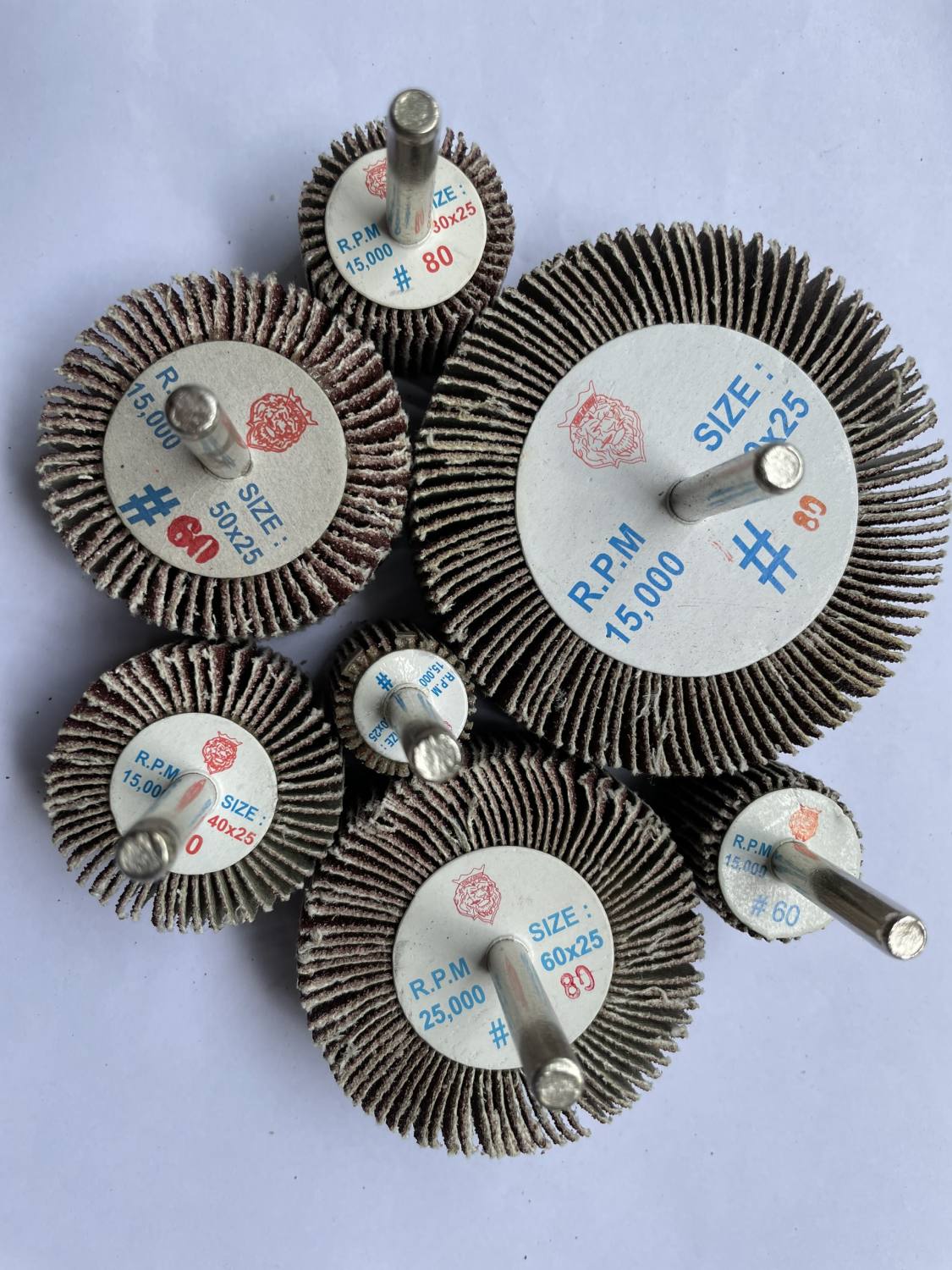 Nhám carem - nhám xếp trụ - nhám chuôi-6mm #80