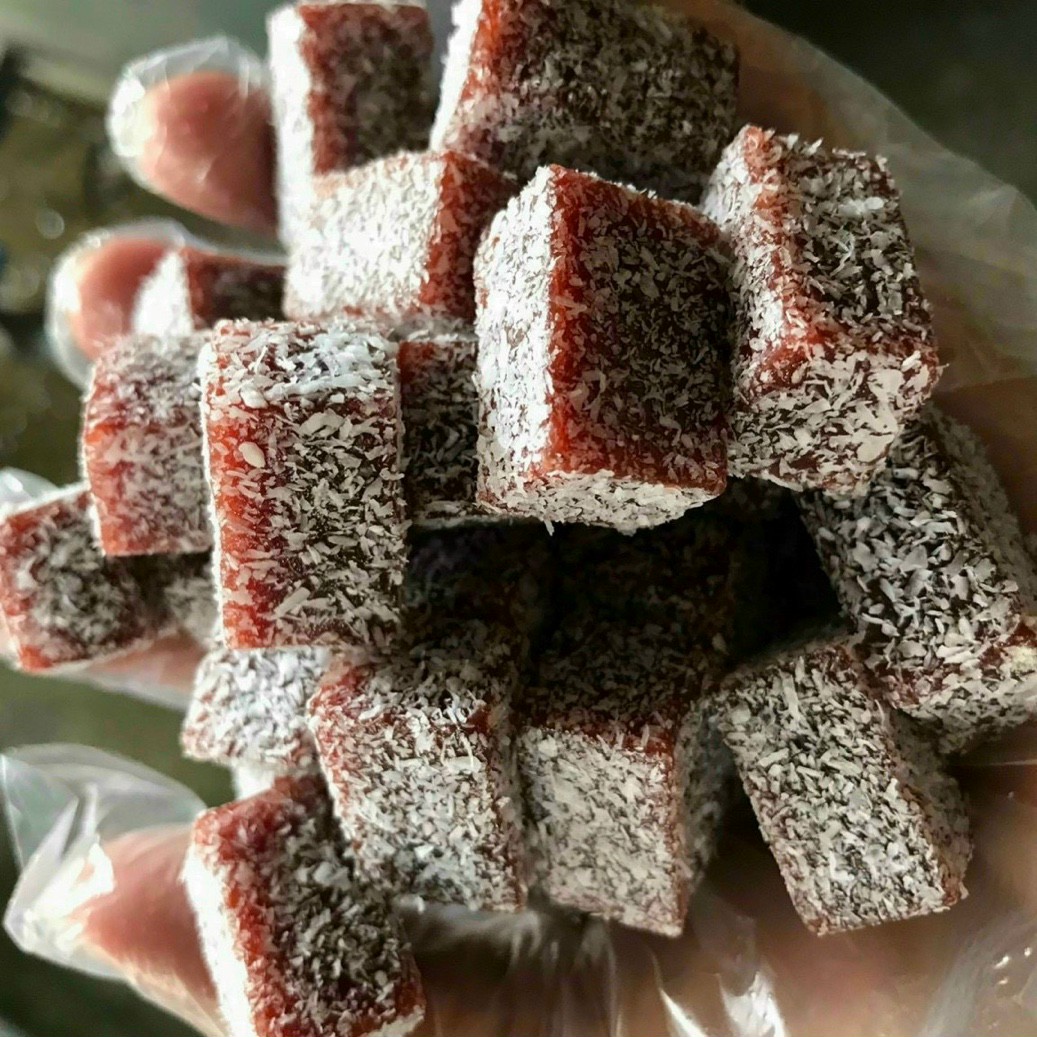 (MIỄN SHIP 15K ĐƠN 49K) KẸO CHUỐI SẤY CƠM DỪA THƠM NGON, ĂN GHIỀN - Đồ ăn vặt, Mứt Tết, Quà biếu, tặng Tết