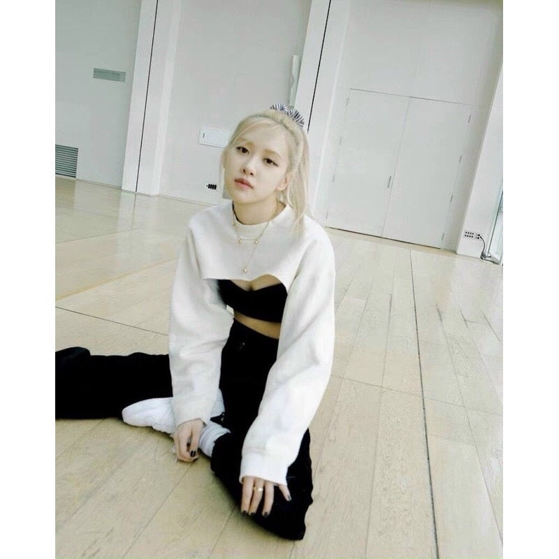 Set 3 món áo 2 dây kèm áo croptop ngoài và quần bomber ống rộng