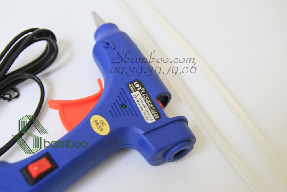 Dụng cụ bắn keo + 1 cây keo nến
