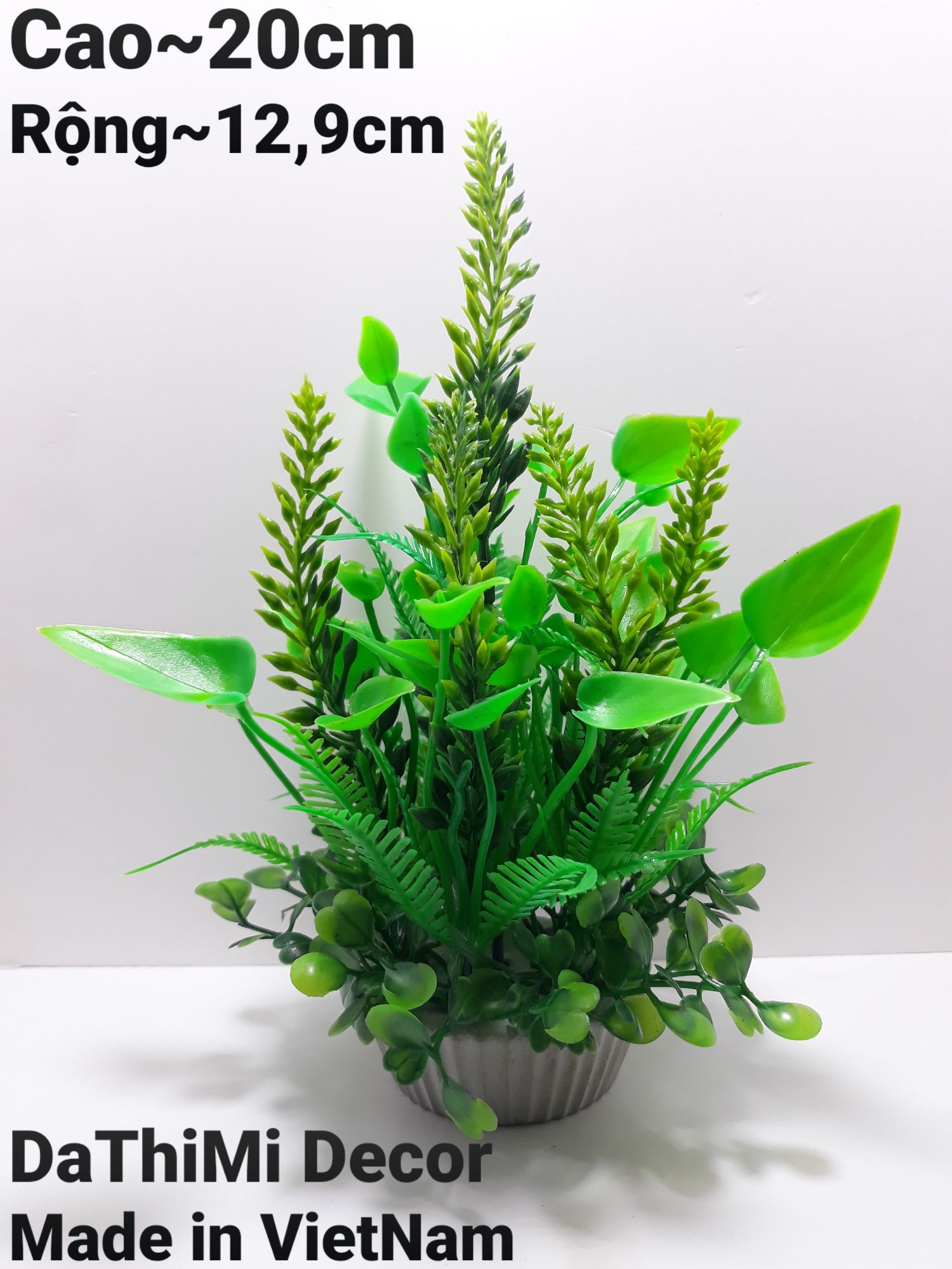 Cây cỏ nhựa 3 tầng (các loại ) dùng để trang trí hồ cá, tiểu cảnh, bàn làm việc, bàn học .