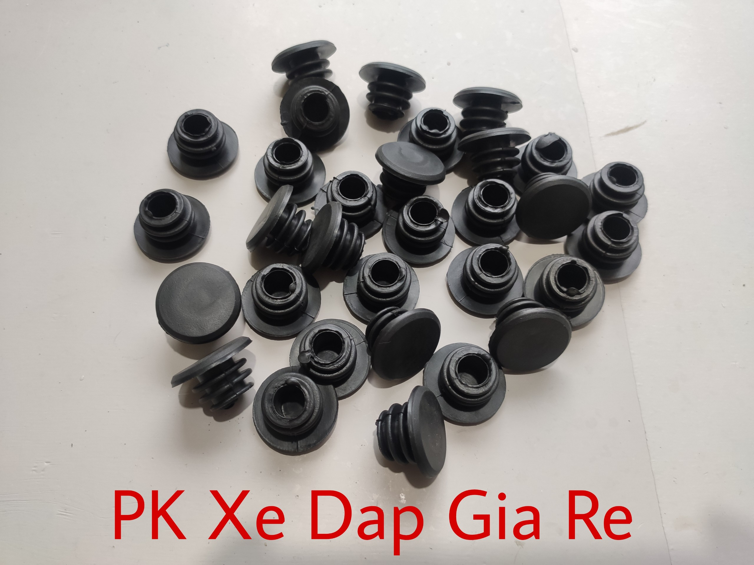 Sét 2 nút bịt ghi đông xe đạp bằng cao su, Nút bịt đầu tay lái xe đạp