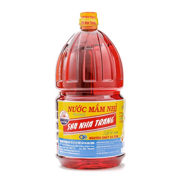 Nước mắm 584 Nha Trang 25 độ đạm chai 2l sản phẩm tốt chất lượng dễ dàng sử dụng giá cả hợp lí cần thiết cho gia đình bạn