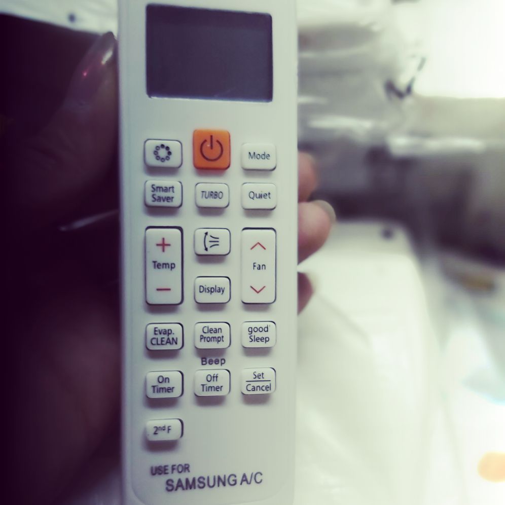 Khiển điều hòa sam sung nút cam