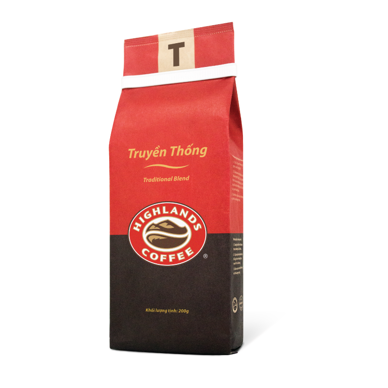 - Cà phê rang xay Truyền Thống Highlands Coffee gói 200g