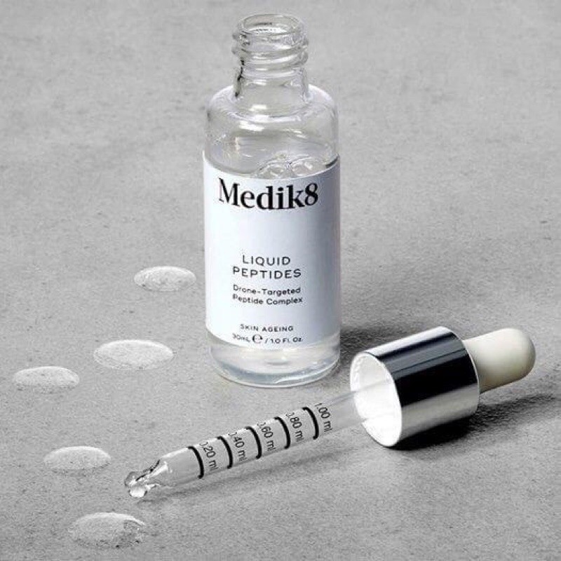 Tinh chất căng bóng da serum Medik8 liquid peptides