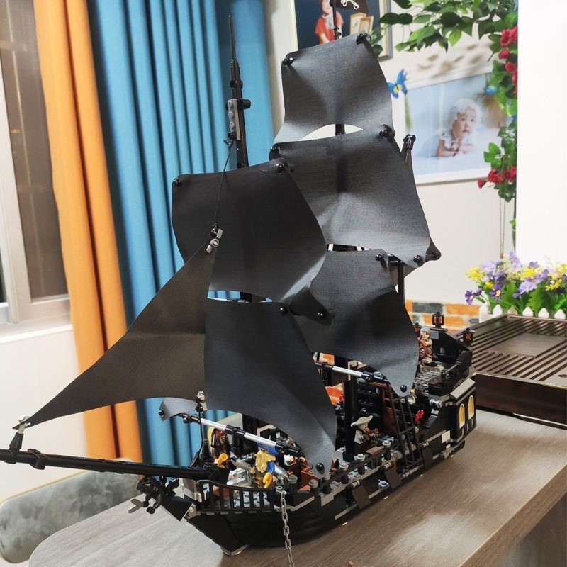 Đồ chơi Lắp ráp Mô hình 16006 Kk19001 Pirates Of The Caribbean The Black Pearl Ship Xếp Hình Tàu Ngọc Trai Den SX6002