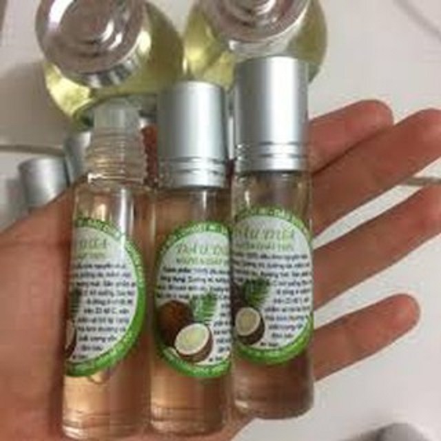 Lăn môi dầu dừa nguyên chất 100%