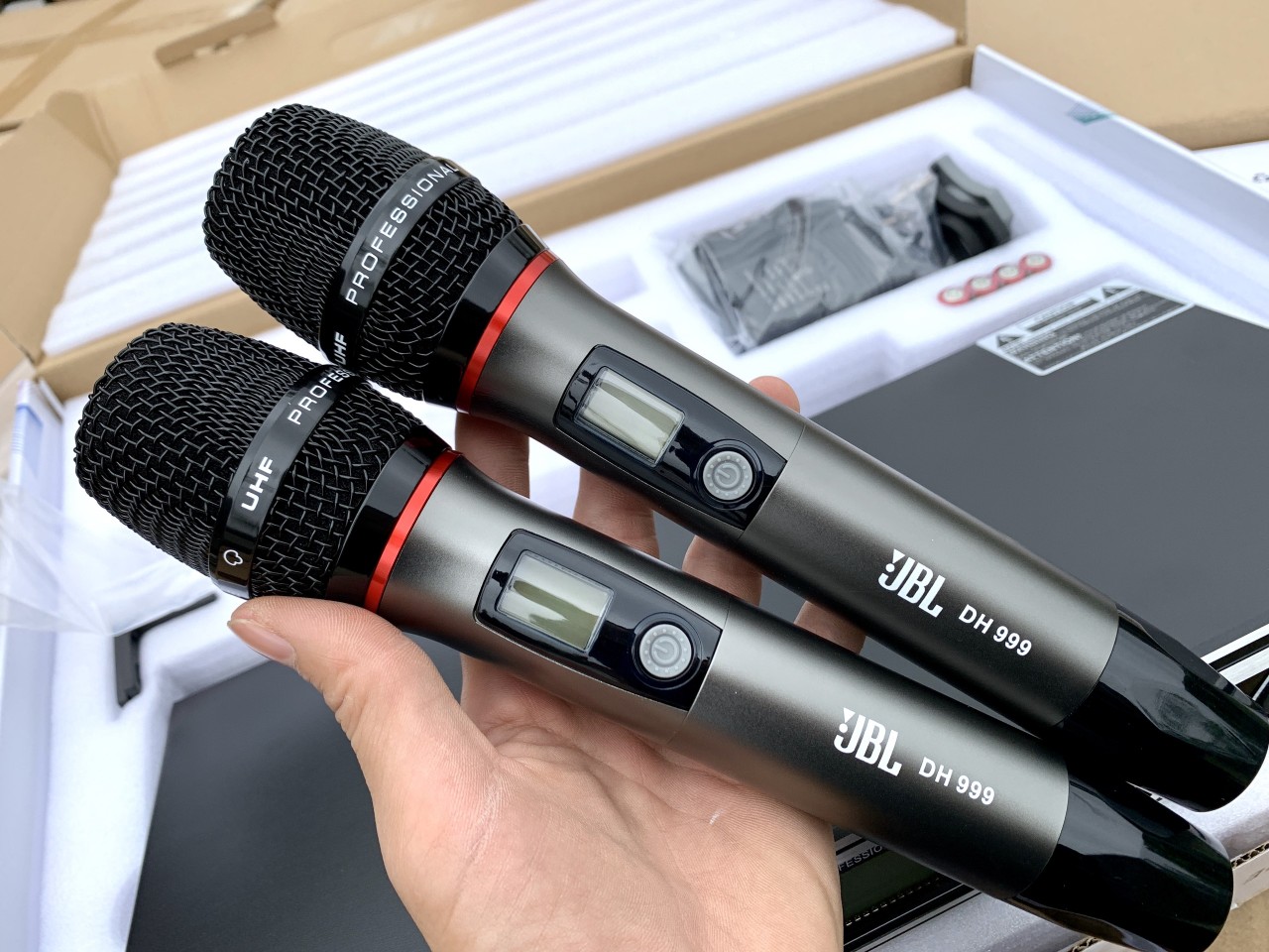 Micro khong dây cao cấp JBL - DH 999 hàng chính hãng - chống hú - chống rít - tự ngắt - cảm biến gia tốc