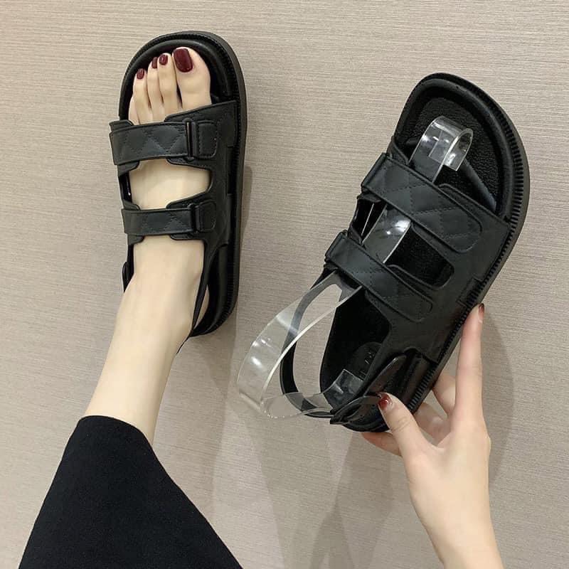Sandal nữ 2 quai ngang kẻ caro cá tính