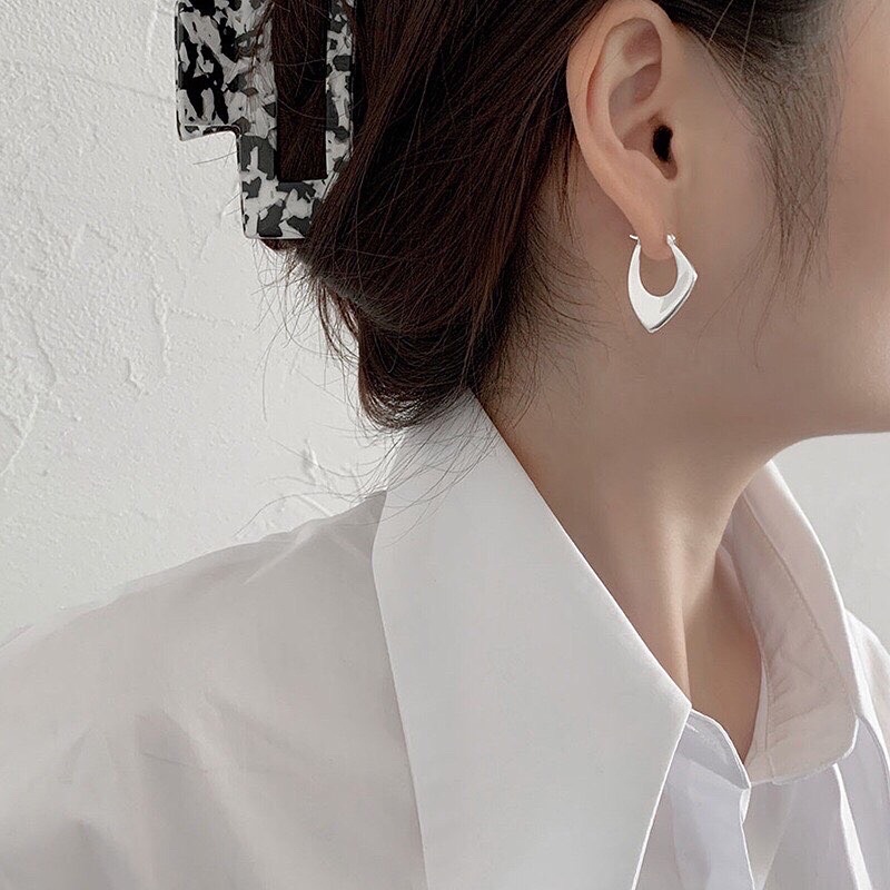 Alula Earrings | Khuyên tai Alula style Hàn Quốc