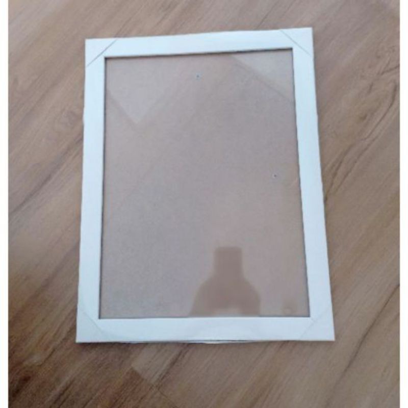 Khung ảnh treo tường ảnh 30 × 45cm