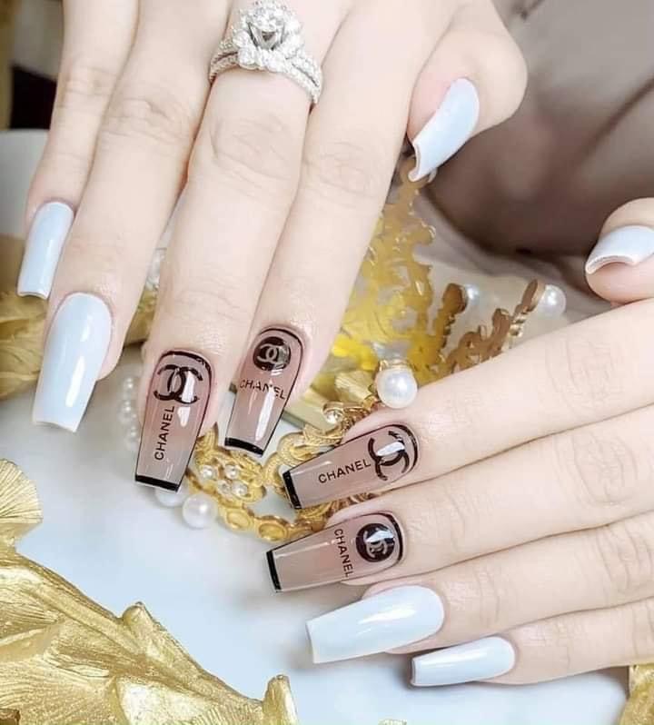 Nailbox thiet ke theo yeu cau -size vua tay khach