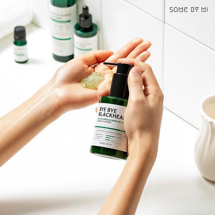 Sữa Rửa Mặt Sủi Bọt Loại Bỏ Mụn Đầu Đen Some By Mi Bye Bye Blackhead 30 Days Miracle Green Tea Tox Bubble Cleanser 120g