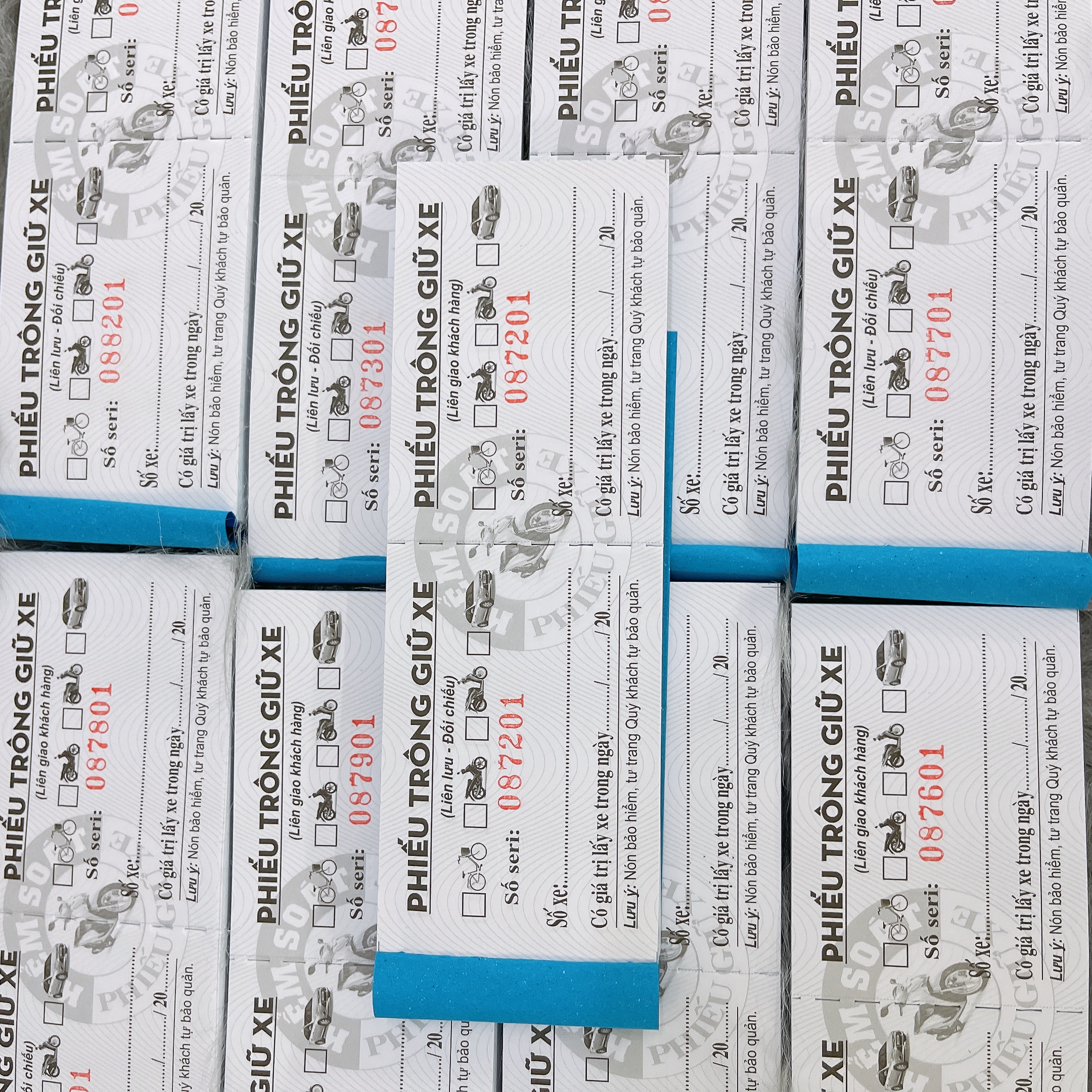 Phiếu giữ xe in sẳn, thẻ giữ xe có in sẳn số nhảy, Phiếu giữ xe gắn máy, Phiếu giữ xe Oto - Size: 15x5cm - Có số nhảy
