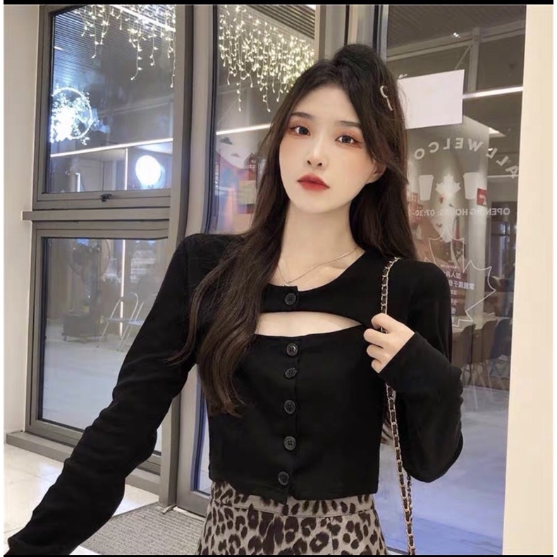 Áo kiểu thun croptop tay dài xẻ ngực phối cúc