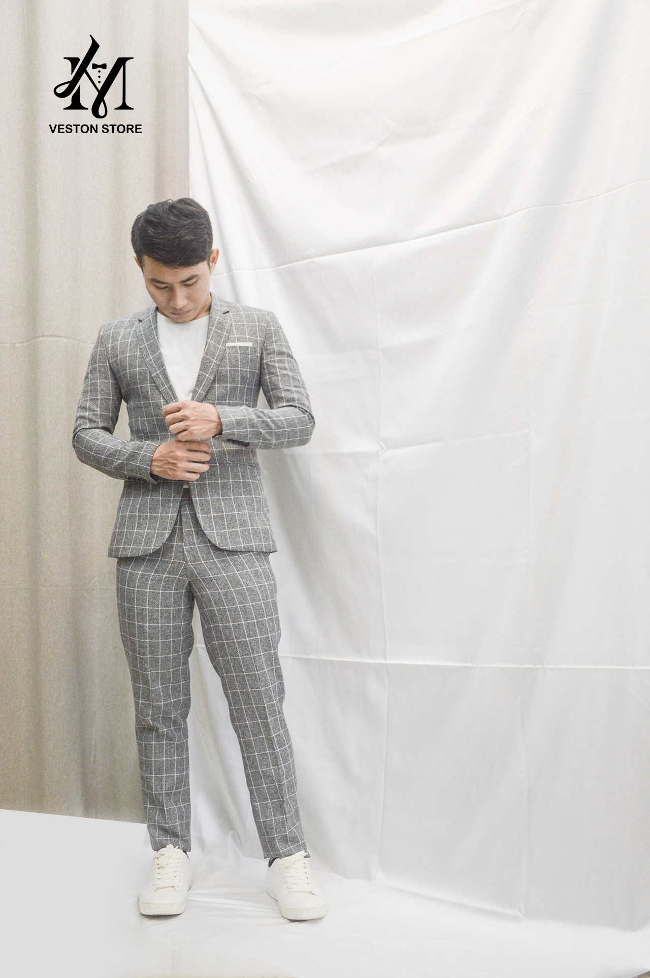 [HCM]Bộ vest nam 1 nút ôm body màu xám caro trắng tặng kèm combo phụ kiện
