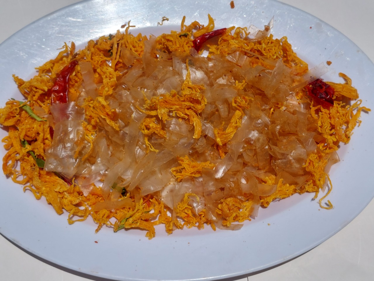 Bánh tráng sợi muối tỏi lắc khô gà bịt 50g