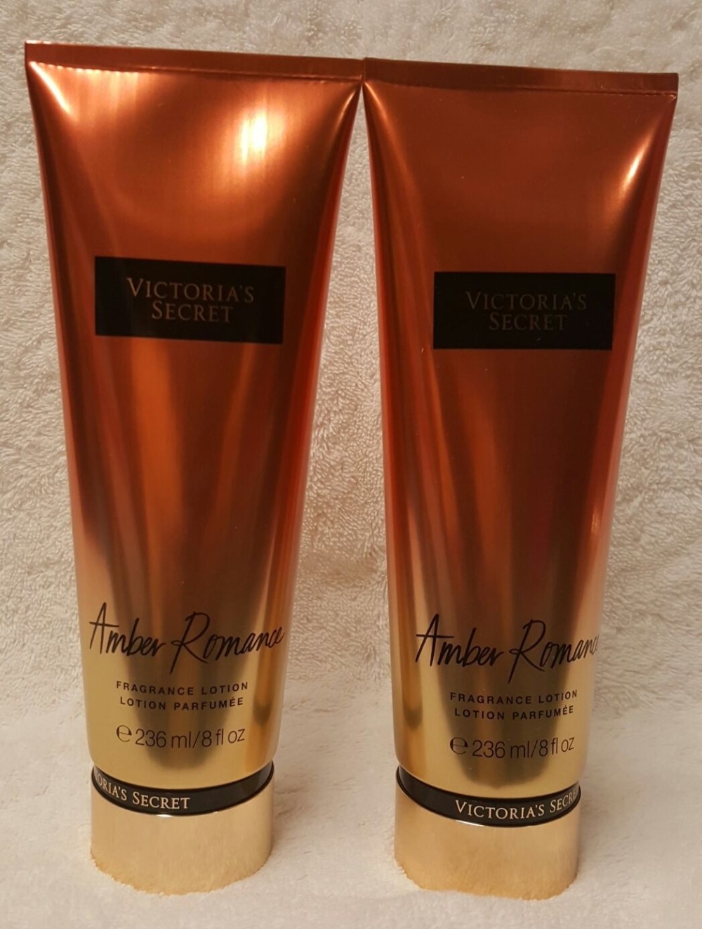 Dưỡng thể Victoria's Secret Amber Romance 236ml của Mỹ