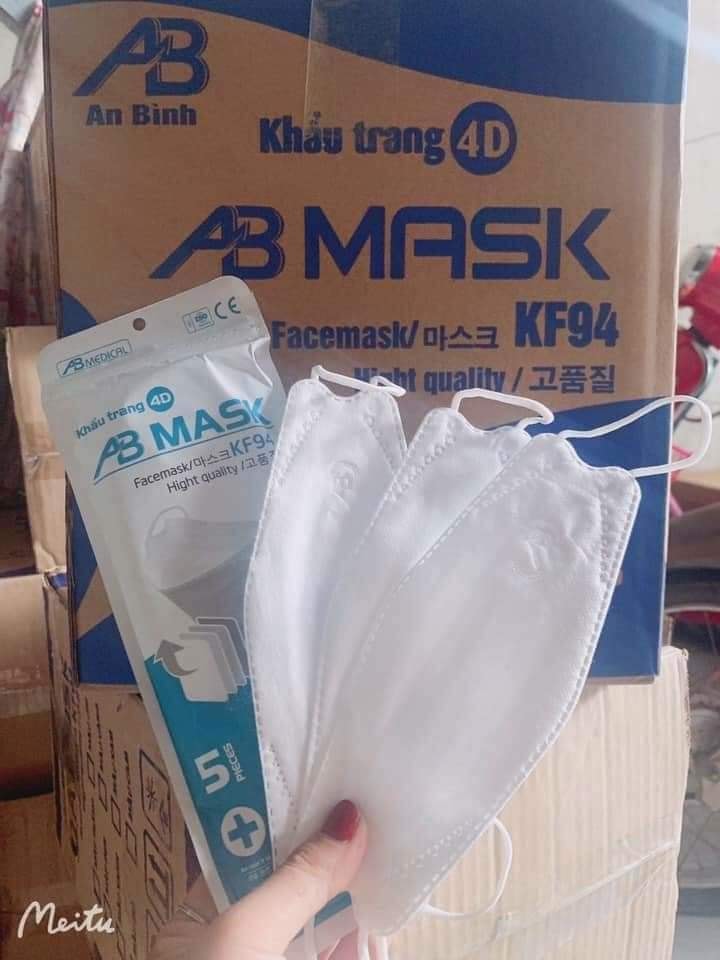 THÙNG 300 CHIẾC KHẨU TRANG 4D KF94