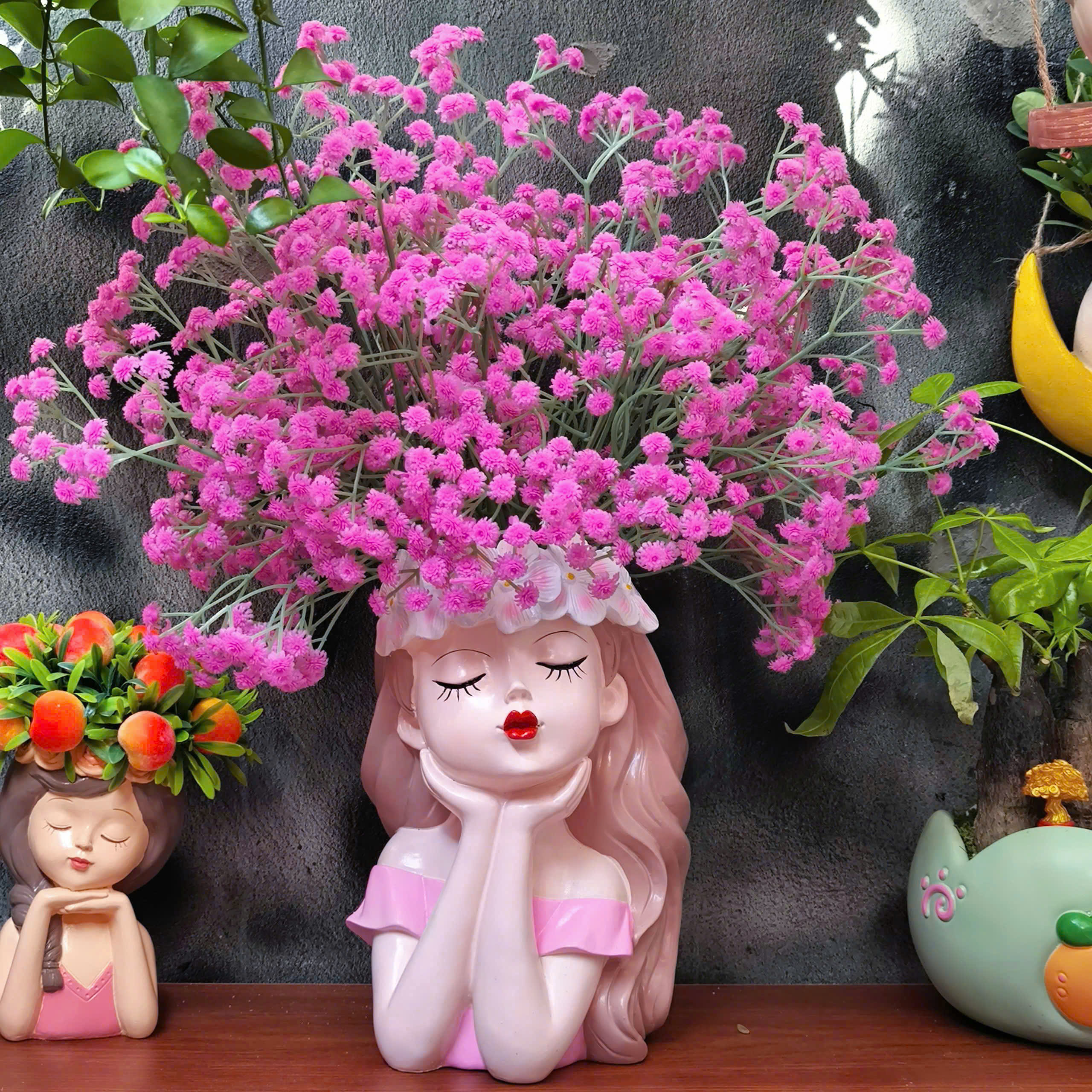 QUÀ TẶNG 20-10 Bình cắm hoa trang trí lọ hoa decor hình cô gái cắm hoa babi khô, hoa tulip