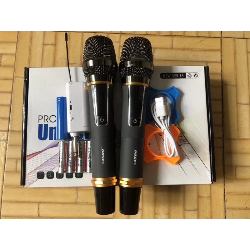 ( Mới ) Micro Không Dây Bose New Winni BS16 – Mic Hát Hay,Bắt Âm Tốt,Chống Hú,Chống Nhiễu, Âm Thanh Chuyên Nghiệp,Tay Mic Bằng Kim Loại Sang Trọng,Cầm Chắc Tay.Phù Hợp Với Mọi Dàn Âm Thanh Karaoke.Bảo Hành 12 Tháng