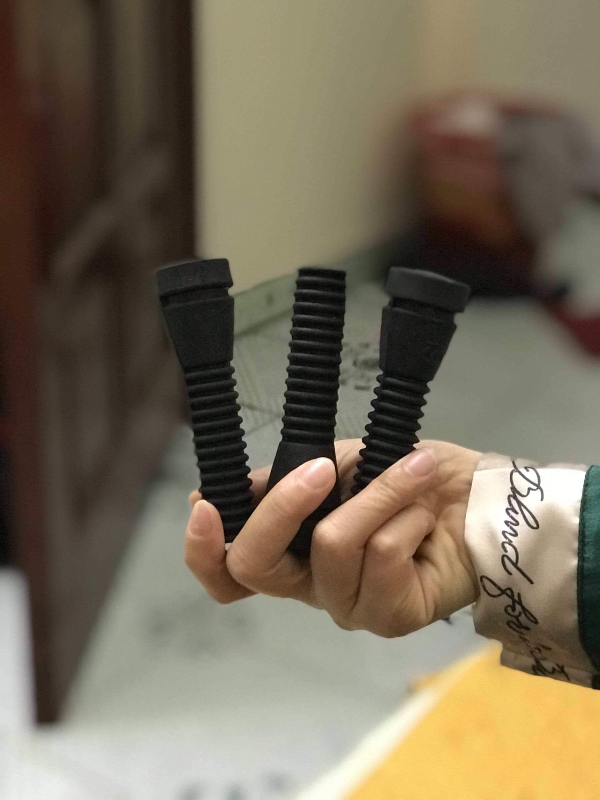 Combo 50 Núm cao su vặt lông gà, lông vịt màu đen, núm cao cấp, chất liệu cao su thiên nhiên mềm, dẻo, độ bền cao