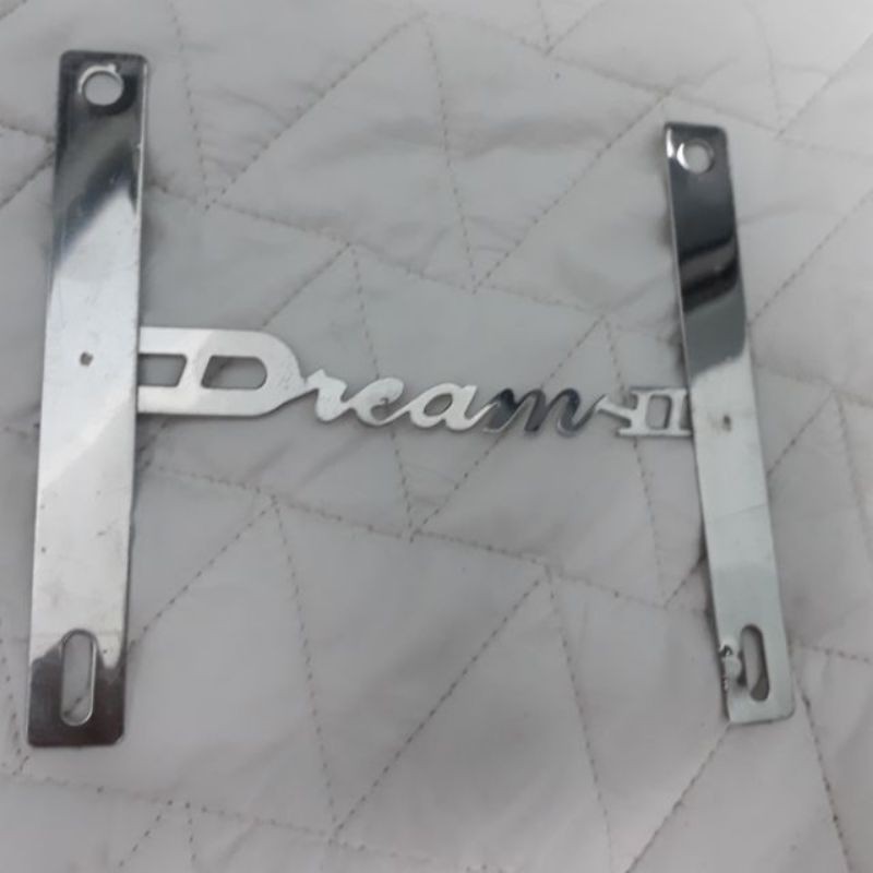 Chữ Dream ôm tay nắm sau xe Dream -10%