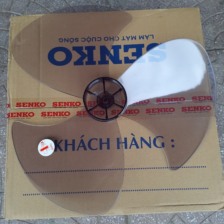 Cánh quạt nhựa trong B4 Senko lỗ tròn chính hãng