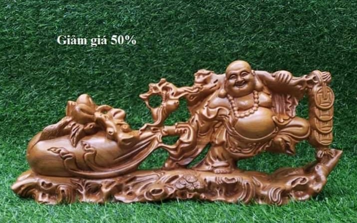 Di lặc kéo bao tiền để ô tô gỗ Bách Xanh, phát tài phát lộc, may mắn bình an kt20