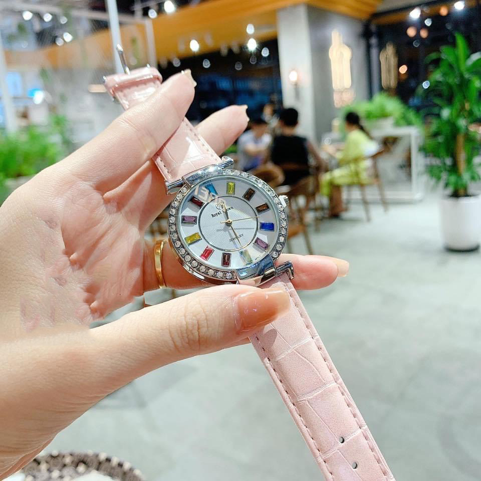 ĐỒNG HỒ NỮ THỜI TRANG ROYAL CROWN DÂY DA CAO CẤP MẶT TRÒN VIỀN 7 MÀU - TẶNG KÈM PIN VÀ HỘP