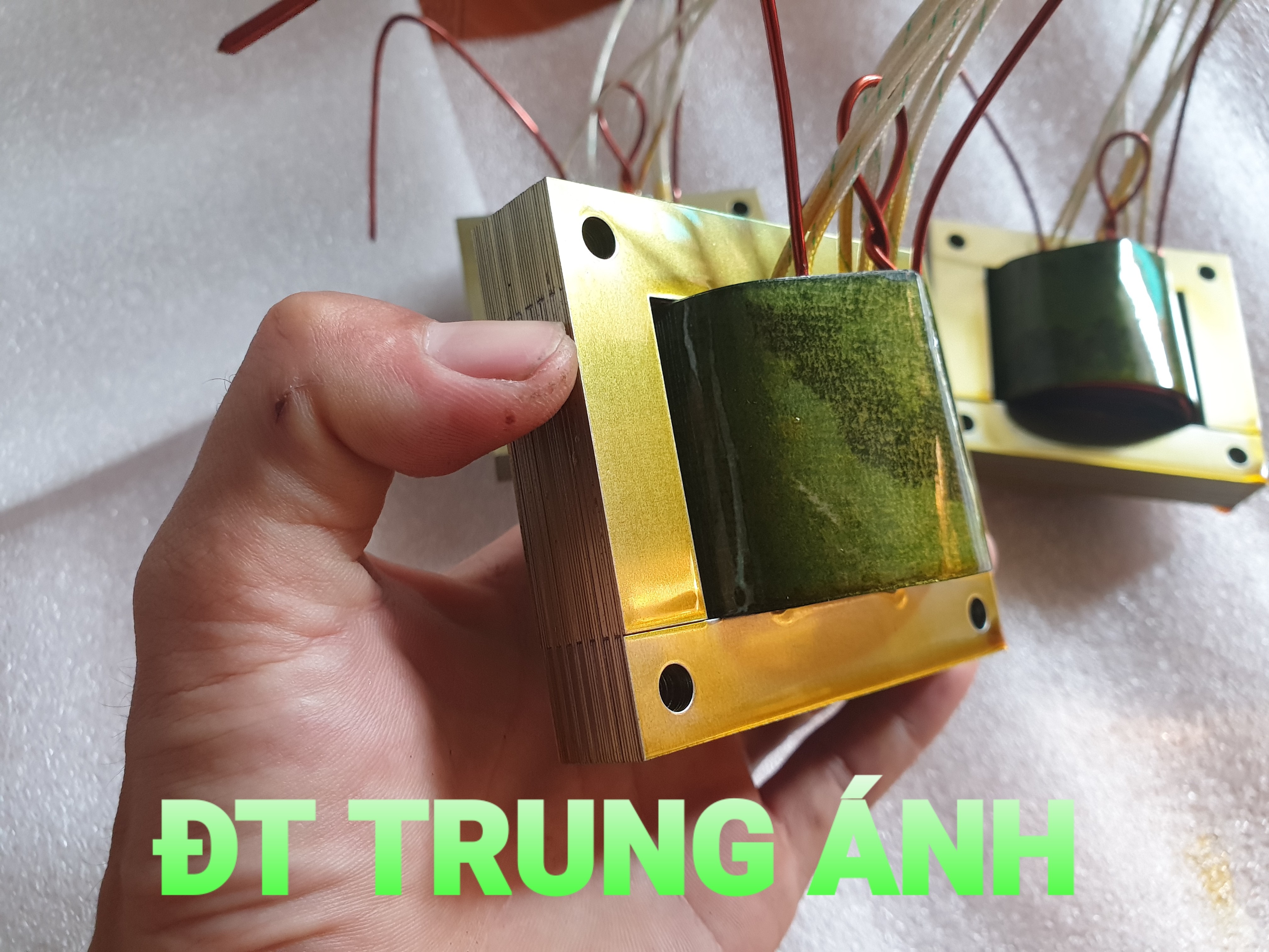 Biến áp 18- 22D718 Fe Lớn 28, Công suất cao (tặng kèm sơ đồ đấu nối và điện trở theo thông số).  Biến áp quấn sẵn làm máy 2 vế c chung