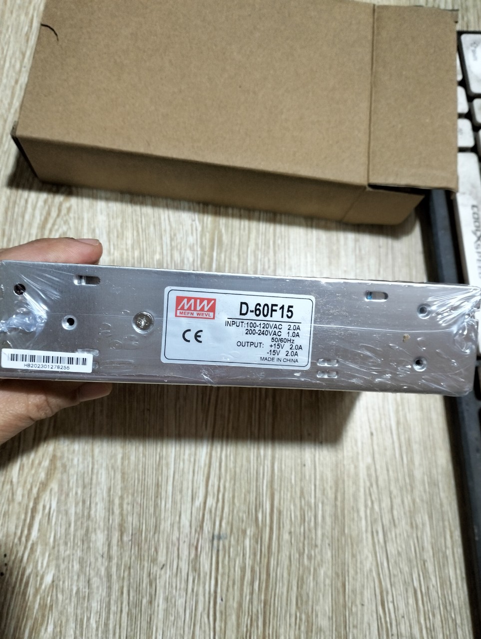 Nguồn đối xứng +-15v