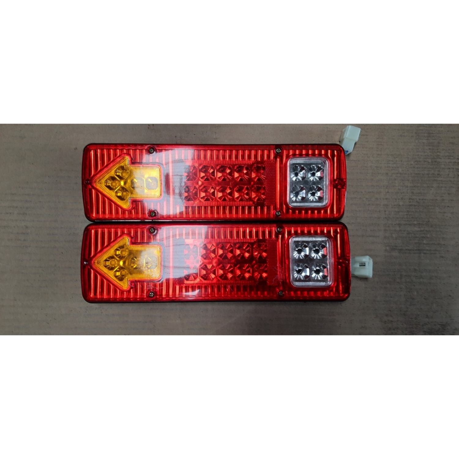 Cặp xi nhan đèn led dùng lắp ráp cho các dòng xe 3 bánh,xe 4 bánh và các dòng xe khác
