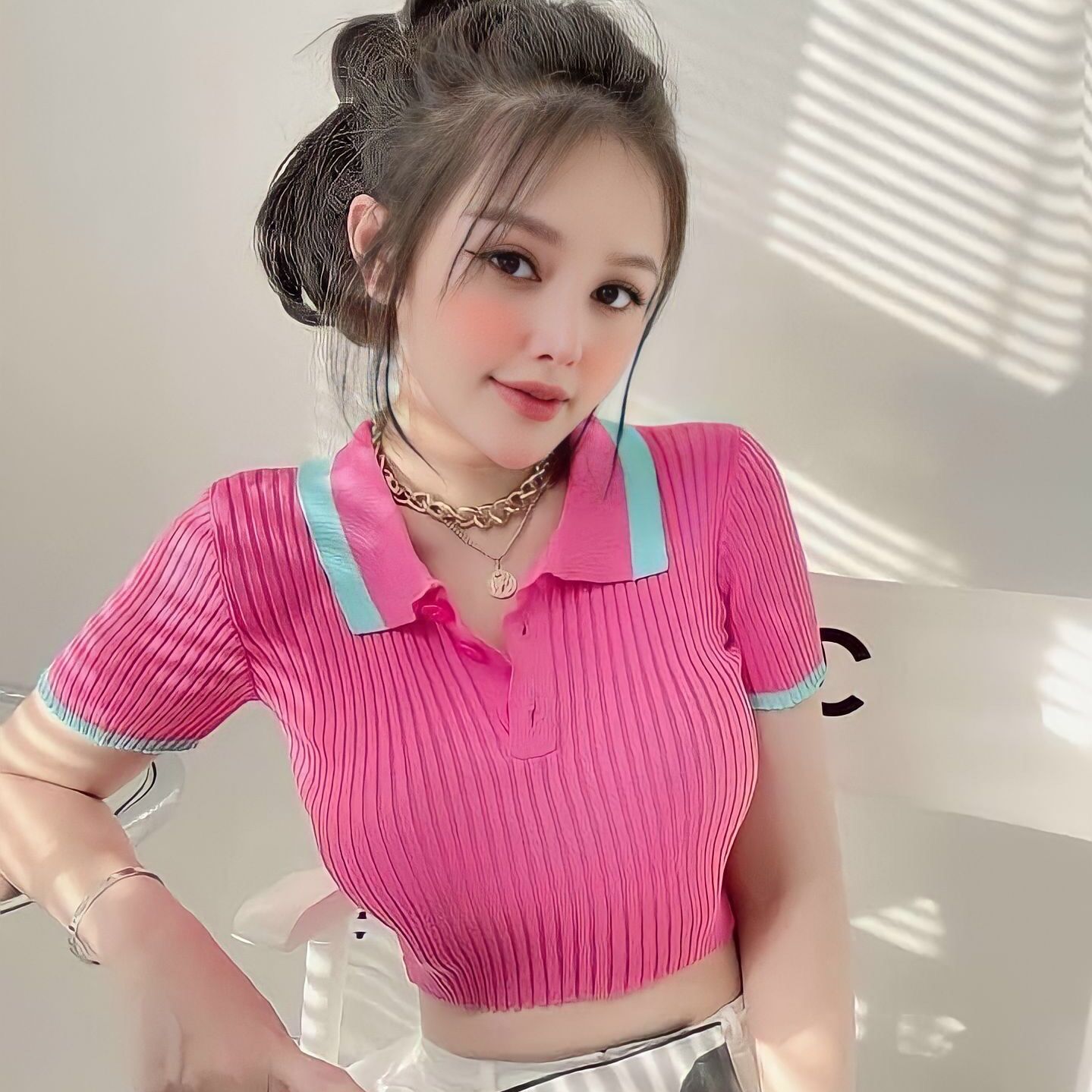 Áo croptop nữ phối cổ Gongzu áo thun ngắn tay phối sọc viền croptop from 50kg màu trắng, đen, xanh, hồng