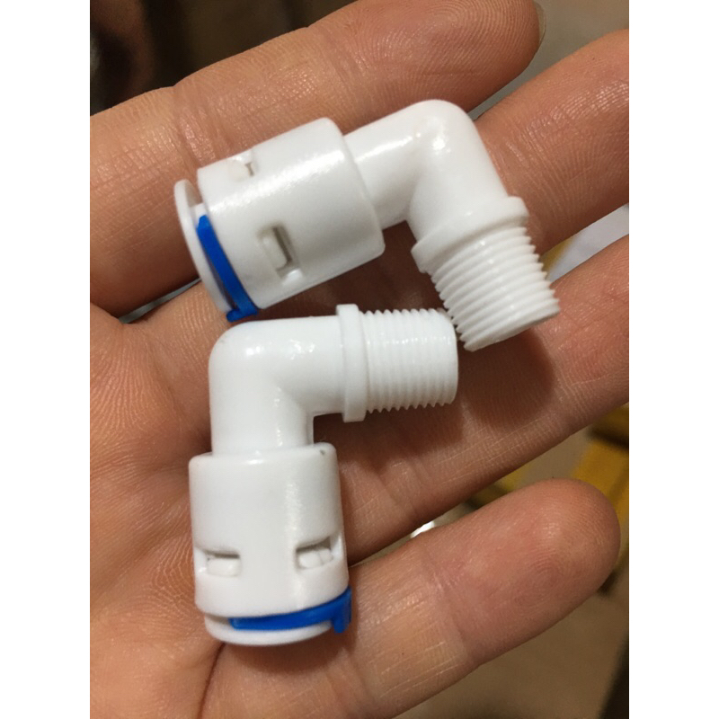 Cút nối vào cốc ro số 4 - máy lọc nước