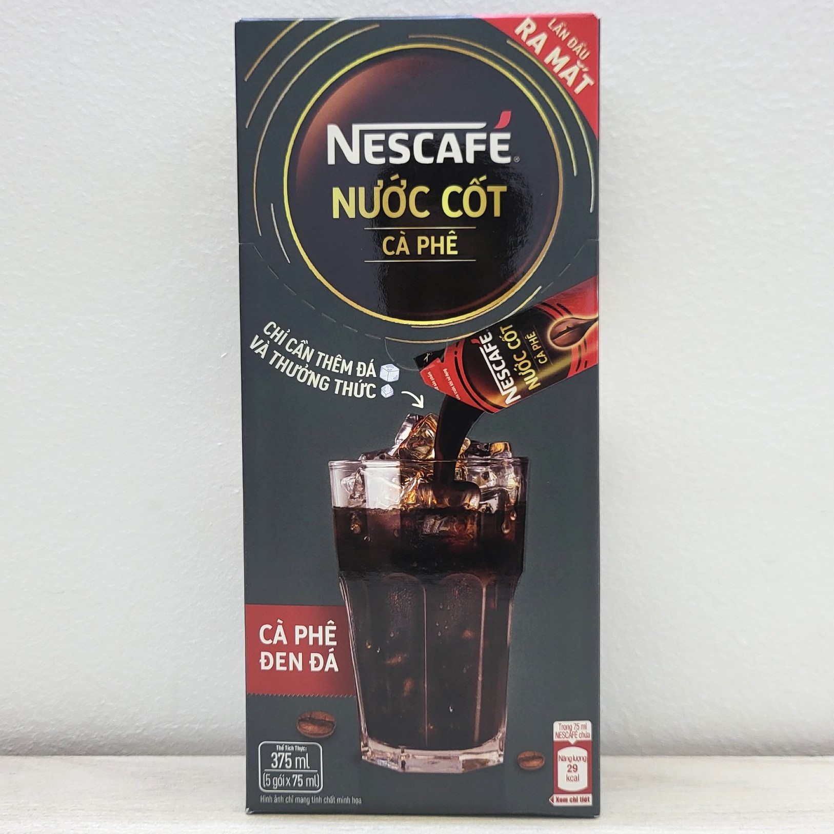 NESCAFE -- hộp ĐEN 375ml / 5 gói -- NƯỚC CỐT CÀ PHÊ ĐEN NESTLE Coffee