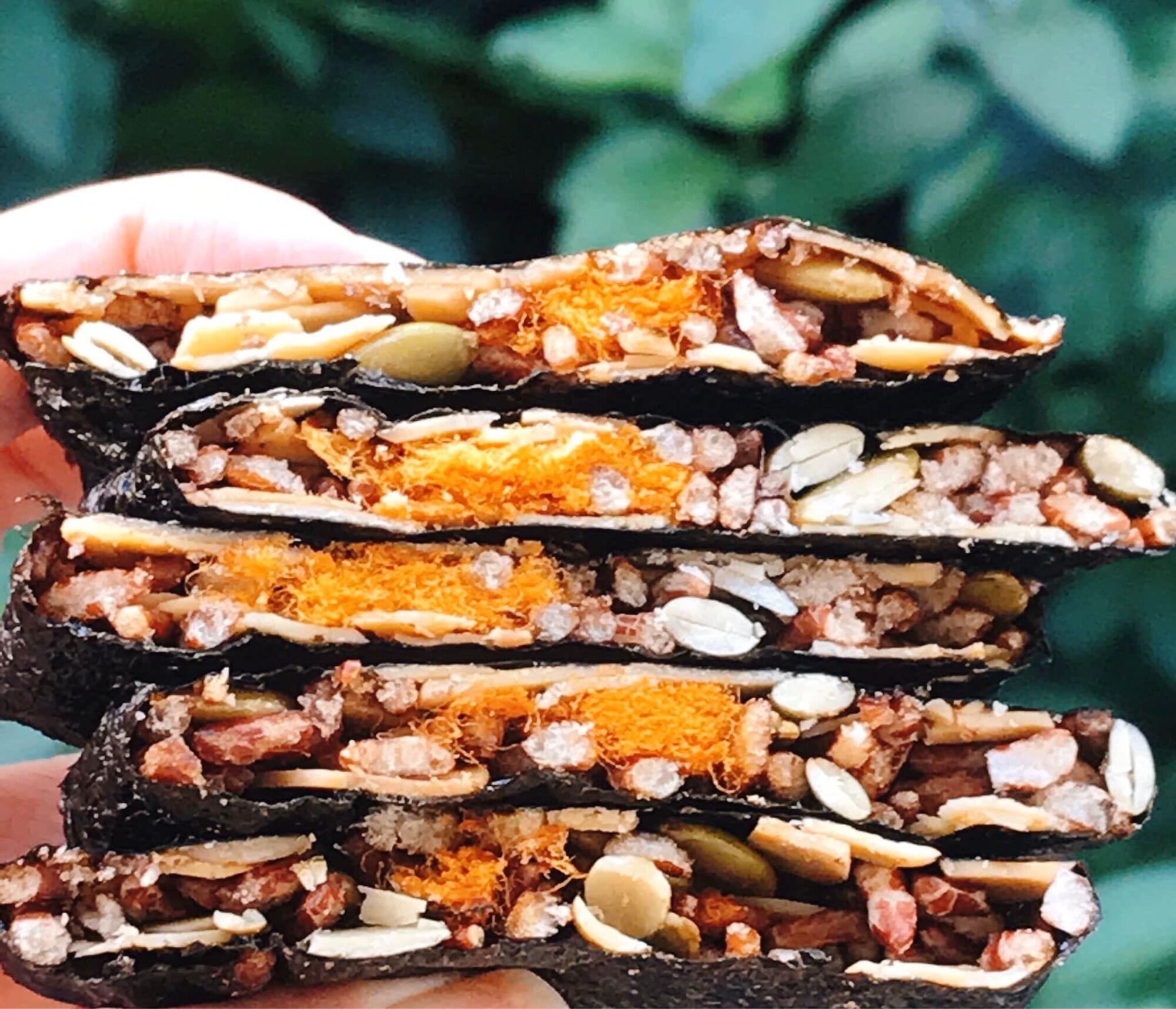Rong biển kẹp hạt dinh dưỡng chà bông cay 1kg - ăn vặt healthy tốt cho sức khỏe snack rong biển rong biển kẹp ngũ cốc không đường eatclean